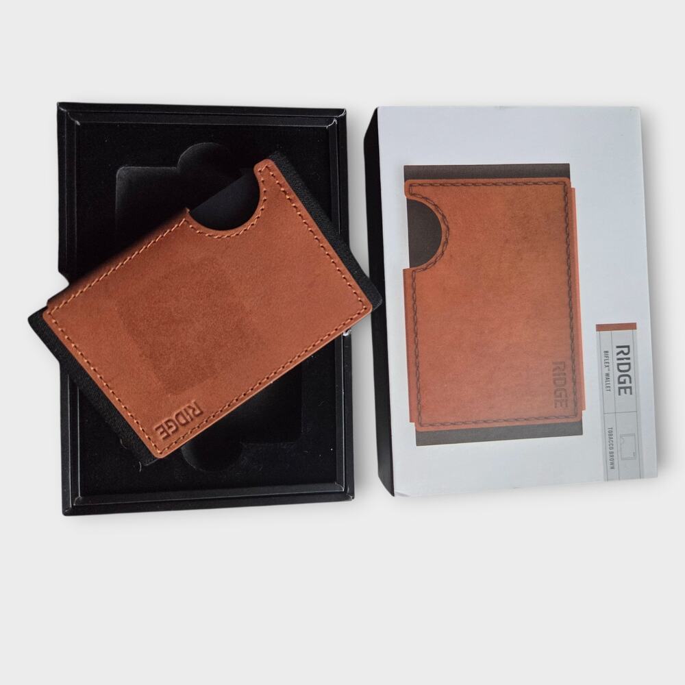 NWOT The Ridge Biflex Leather Wallet Tobacco Brown RFID Protection